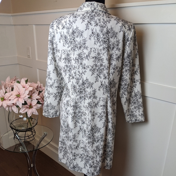 Jessica Blazer - Picture 4 of 5